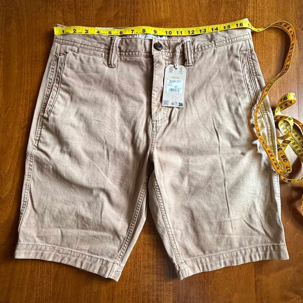 Fat Face•flat front shorts•men’s 32” waist•cotton blend•tan/neutral•garment dye - Picture 11 of 16